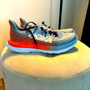 Men’s Hoka Mach 5 running shoes. Best brand on the market for running!